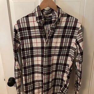 Flannel long sleeve button up